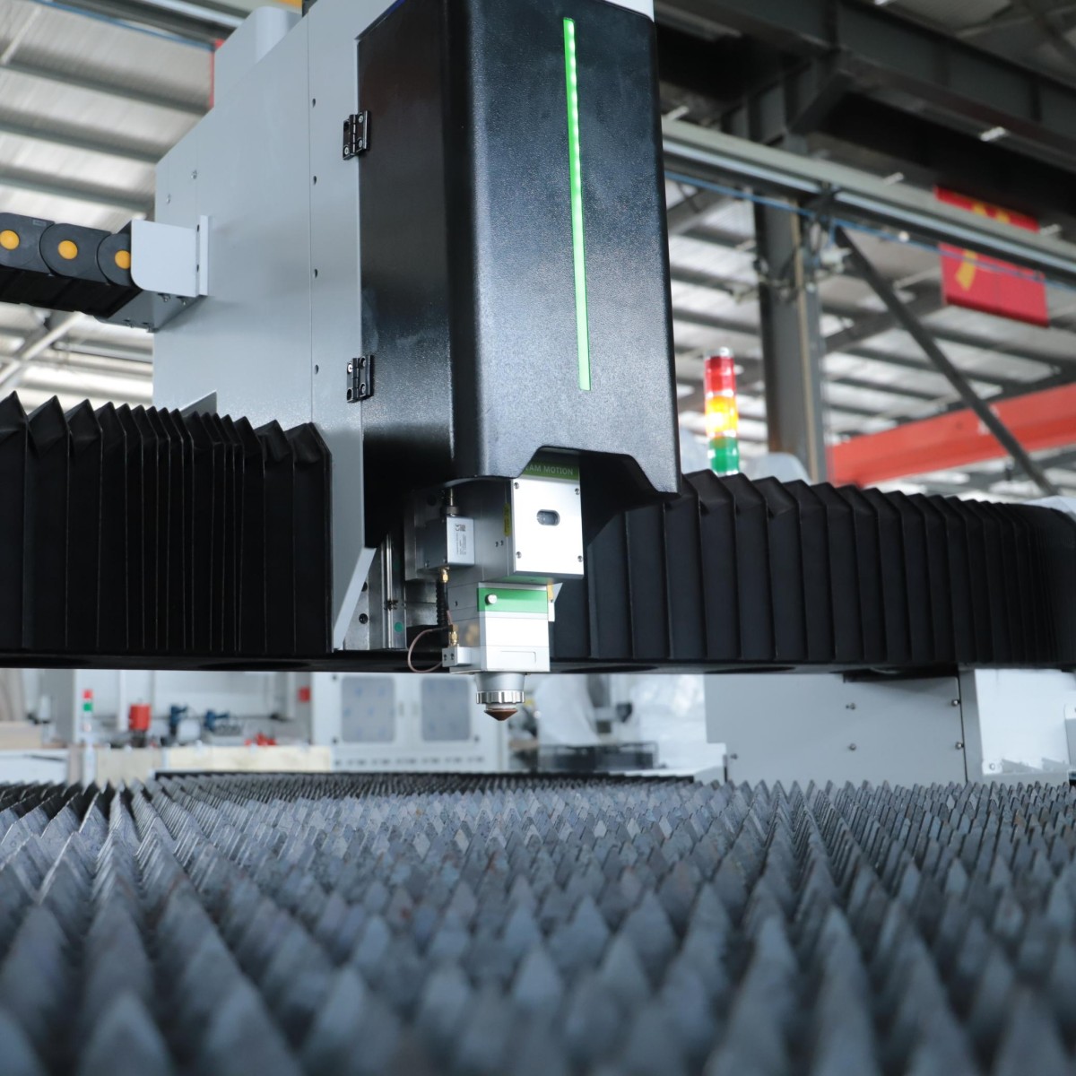 مخصصة العملاء دعم آلة القطع با - مراجعة Industrial Laser Cutter وسعره